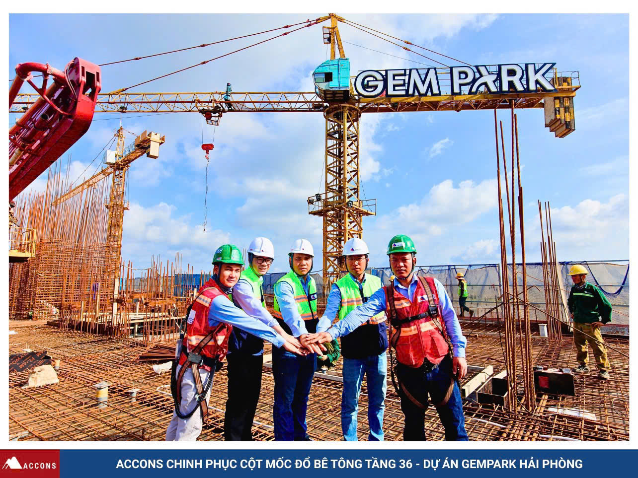 ACCONS CHINH PHỤC CỘT MỐC ĐỔ BÊ TÔNG TẦNG 36 TẠI DỰ ÁN GEMPARK HẢI PHÒNG